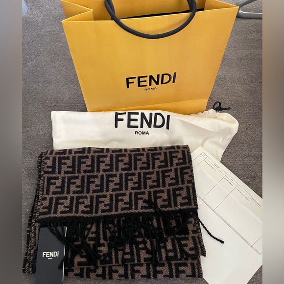 Fendi brown Scarf - Picture 2 of 3